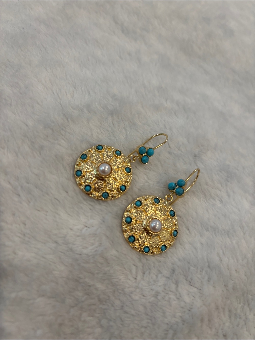Gold-Tone Faux Turquoise & Pearl Baroque Beach Fashion Earrings NWT 1.75”